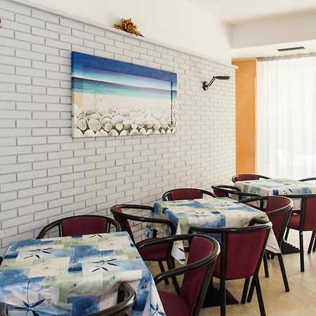 Hotel Simplon Bellaria-Igea Marina Exterior foto
